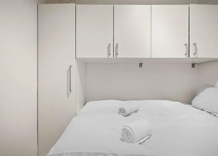 Apartment Beds I Right Behind Bryggen! *